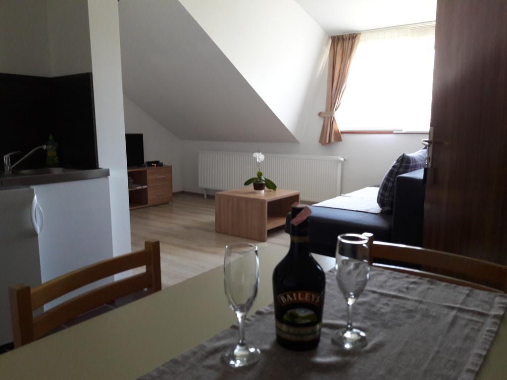 House Josipa Hotel Rakovica Exterior photo