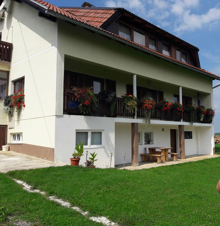 House Josipa Hotel Rakovica Exterior photo