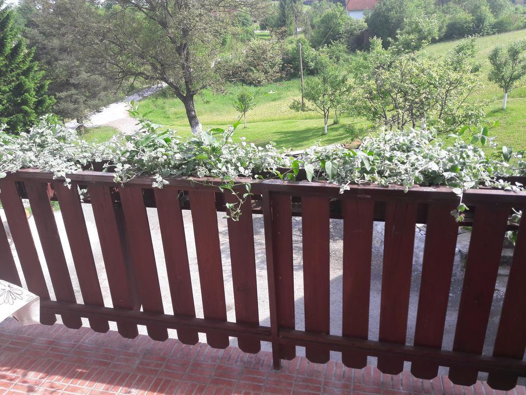 House Josipa Hotel Rakovica Exterior photo