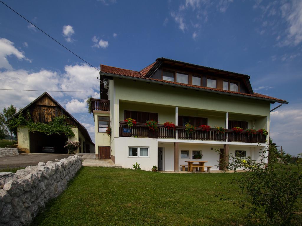 House Josipa Hotel Rakovica Exterior photo